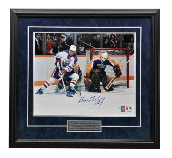 Wayne Gretzky Edmonton Oilers Signed "51 Game Scoring Streak" Limited-Edition Framed Photo from WGA #1/99 (26 1/2" x 28 1/2")