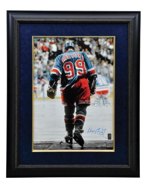 Wayne Gretzky New York Rangers 1999 "Stepping Onto The Ice" Signed Limited-Edition Framed Print On Canvas #1/99 with WGA COA (28" x 34 3/4")