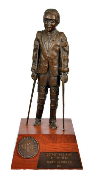Gary Bergmans 1971 "Detroit Red Wing of the Year" March of Dimes Bronze Trophy with Family LOA (14")