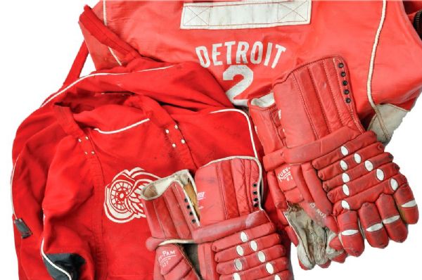 Gary Bergmans Detroit Red Wings Game-Used Equipment Collection with Family LOA