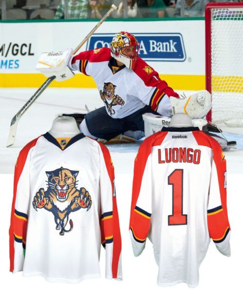 Roberto Luongos 2014-15 Florida Panthers Game-Worn Jersey with Team LOA <br>- Photo-Matched!