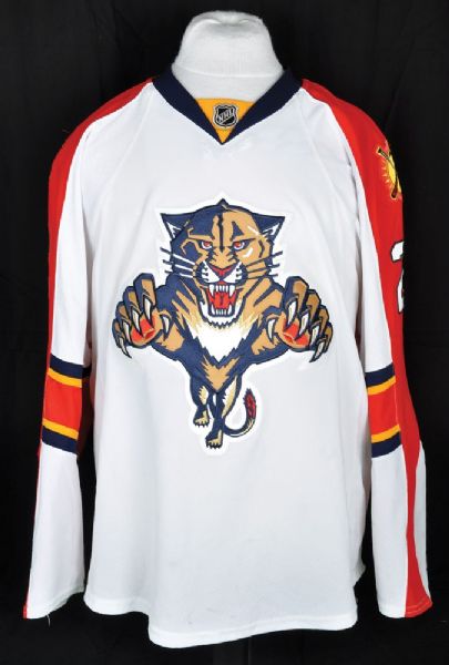 Shawn Thorntons 2014-15 Florida Panthers Game-Worn Jersey with Team LOA <br>- Photo-Matched!