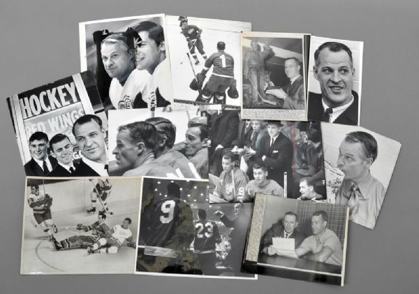 Gordie Howe Vintage Newspaper File Photograph Collection of 11