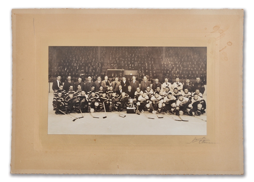 St. Louis Eagles and Ottawa Senators 1934-35 Team Photo (10" x 14")