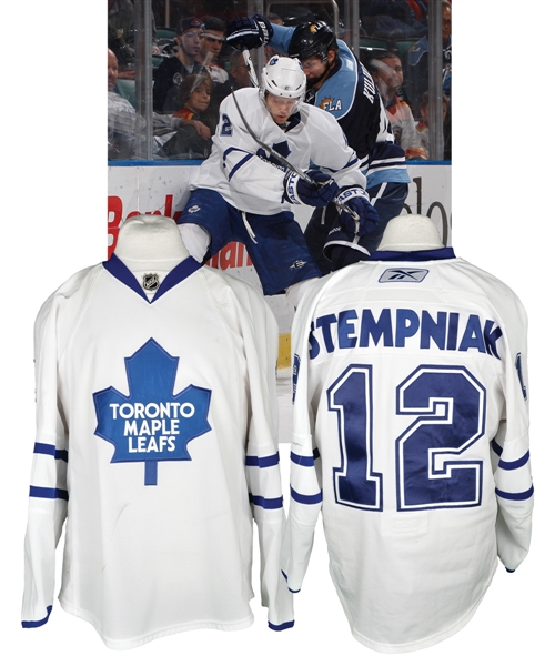 Lee Stempniaks 2009-10 Toronto Maple Leafs Game-Worn Jersey with Team LOA <br>- Photo-Matched!