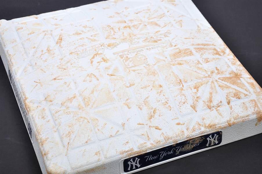 New York Yankees 2011 Game-Used Third Base - MLB Authenticated with LOA <br>- Alex Rodriguezs 625th Home Run!