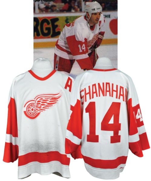 Brendan Shanahans 1996-97 Detroit Red Wings Game-Worn Alternate Captains Jersey <br>- Great Game Wear! - Photo-Matched!