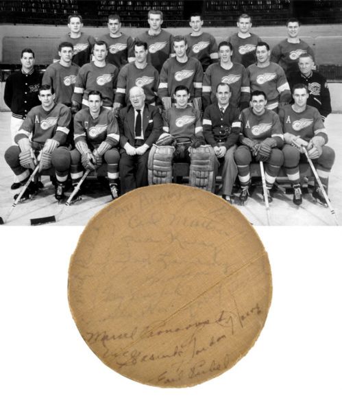 Detroit Red Wings 1954 Team-Signed Puck by 14 with Sawchuk and Howe
