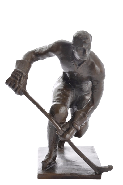 Beautiful 1968 Hockey Player Bronze Statue (6 1/2")