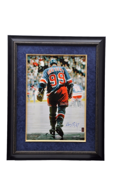 Wayne Gretzky Signed 1999 New York Rangers "Stepping Onto The Ice" Limited-Edition Framed Print on Canvas #2/99 with WGA COA (28" x 35")