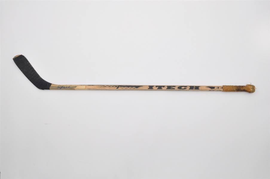Pat Verbeeks Mid-to-Late-1990s Dallas Stars Signed Game-Used Itech Stick