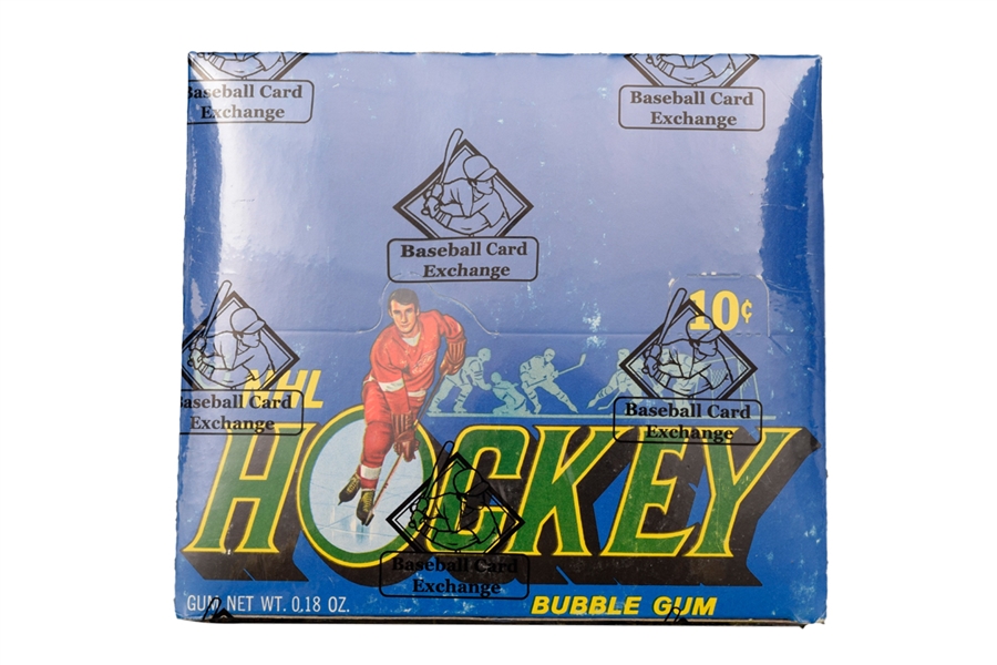 1971-72 Topps Hockey Wax Box (24 Unopened Packs) - BBCE Certified