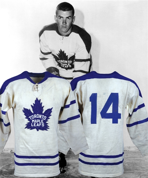 retired maple leafs jerseys