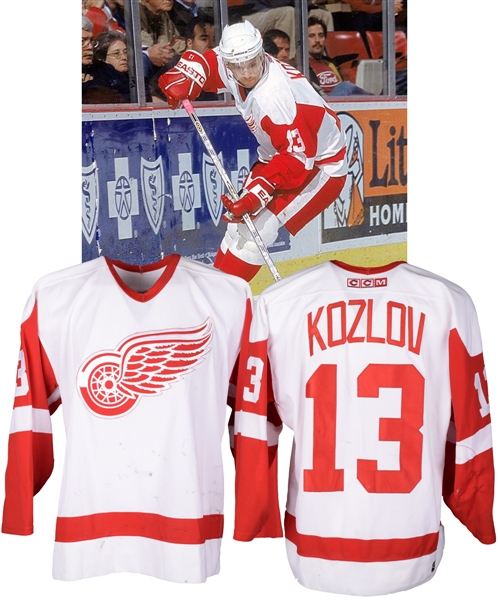 Vyacheslav Kozlovs 2000-01 Detroit Red Wings Game-Worn Playoffs Jersey - Team Repairs!