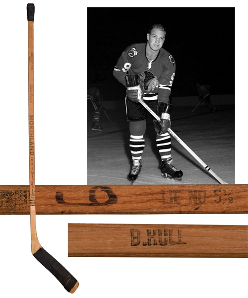 Bobby Hulls 1960s Chicago Black Hawks Signed Northland "Banana Hook" Game-Used Stick