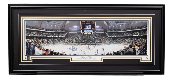 Mario Lemieux Pittsburgh Penguins signed "Return of #66" Framed Display from WGA (21" x 46")