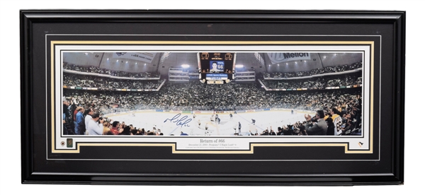 Mario Lemieux Pittsburgh Penguins signed "Return of #66" Framed Display from WGA (21" x 46")