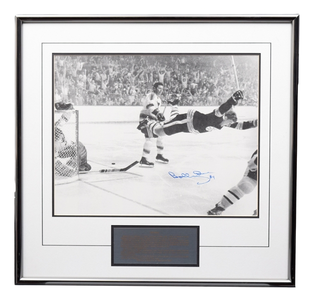 Bobby Orr Boston Bruins "The Goal" and Wayne Gretzky Edmonton Oilers "4-Time Stanley Cup Champion" Signed Framed Displays Plus Richard, Howe and Hull Signed Puck Set