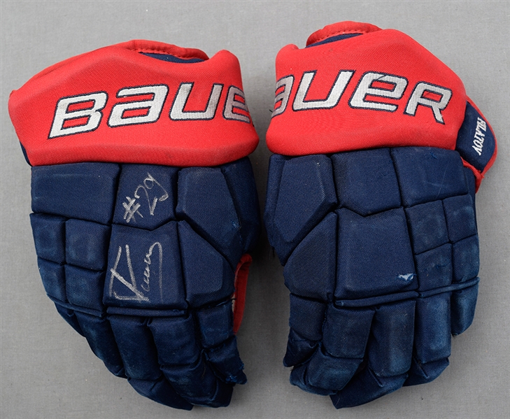 Nikita Filatovs 2009 Team Russia World Jr. Championships Signed Game-Used Gloves