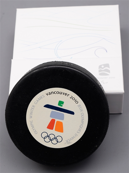 2010 Vancouver Winter Olympics Official Participation Medal in Original Box Plus Official Puck