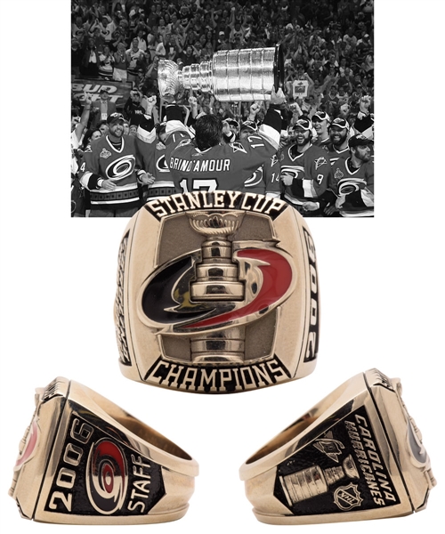 Carolina Hurricanes 2005-06 Stanley Cup Championship 10K Gold Ring in Presentation Box