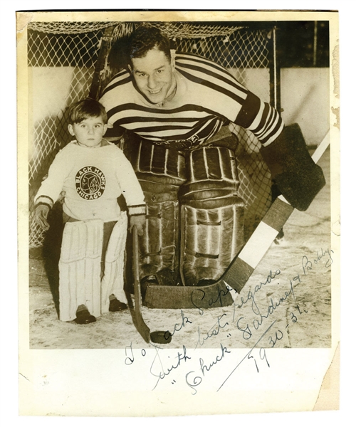 Deceased HOFer Charlie "Chuck" Gardiner Signed 1930-31 Chicago Black Hawks Photo with LOA (8" x 10")