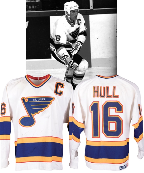 Brett Hulls 1993-94 St. Louis Blues Game-Worn Captains Jersey with LOA - Photo-Matched! 