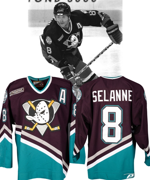 Teemu Selannes 1999-2000 Anaheim Mighty Ducks Game-Worn Alternate Captains Jersey with Team LOA - Team Repairs!