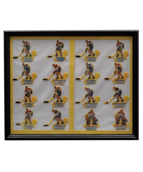 1971-72 Post Hockey Shooters Set of 16 in Display Frame