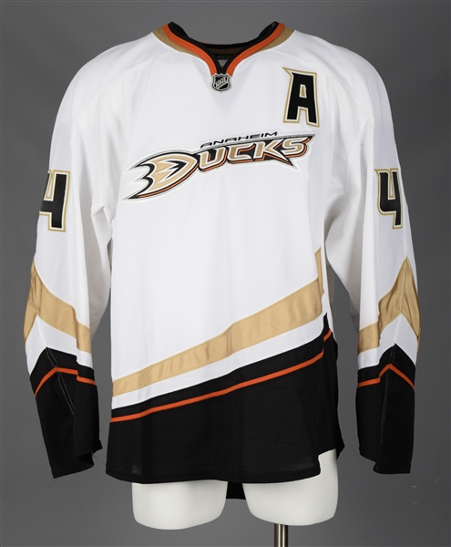 Rob Niedermayers 2007-08 Anaheim Ducks Signed Game-Worn Alternate Captains Jersey with Team LOA 