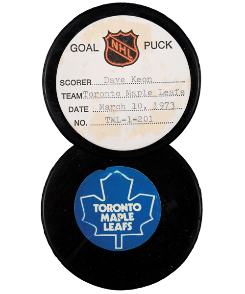 Dave Keons Toronto Maple Leafs March 10th 1973 Goal Puck from the NHL Goal Puck Program - 30th Goal of Season / Career Goal #317