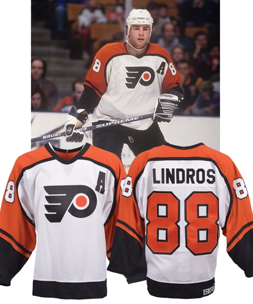 Eric Lindros 1993-94 Philadelphia Flyers Game-Worn Alternate Captains Jersey with His Signed LOA - 44-Goal Season!