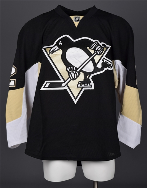 Matt Niskanens 2013-14 Pittsburgh Penguins Game-Worn Jersey with Team LOA