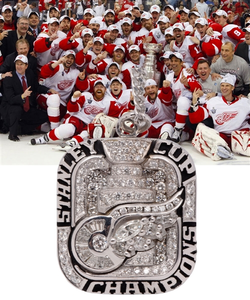 Detroit Red Wings 2007-08 Stanley Cup Championship 10K Gold and Diamond Pendant from Valtteri Filppula