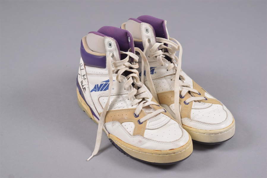 Utah Jazz Great John Stockton Signed Avia 860 Shoes with JSA LOA