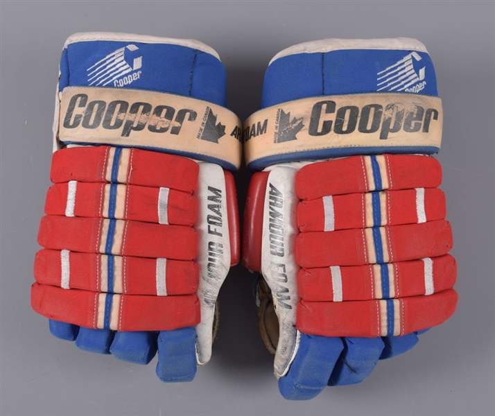 Lou Franceschettis Mid-1980s Washington Capitals Game-Used Gloves