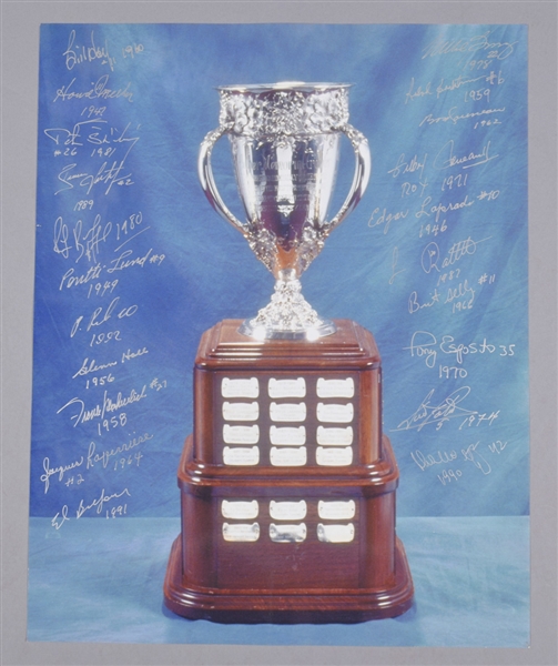 NHL Calder Memorial Trophy Past Winners Multi-Signed Photo by 21 with Inscriptions Including Bure, Leetch, Robitaille and Belfour with LOA (16” x 20”)