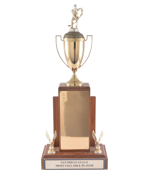 WHL San Diego Gulls 1966-67 to 1973-74 "Most Valuable Player" Perpetual Hockey Trophy (28") 