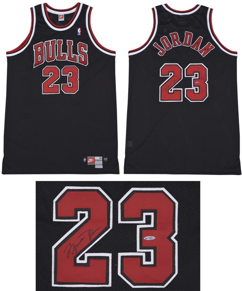 Michael Jordan Signed Chicago Bulls Jersey from UDA Plus Card Sets (2)
