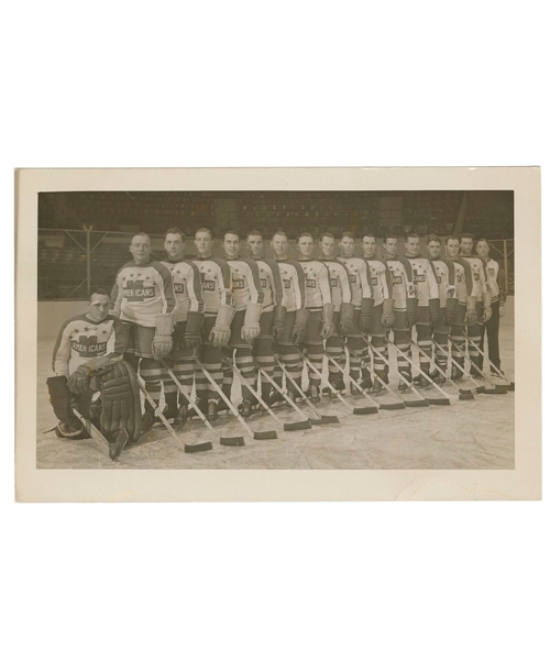 New York Americans 1938-39 Real Photo Team Postcard Including HOFers Schriner, Stewart, Smith and Dutton