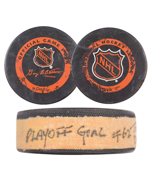 Brett Hulls 1995-96 St. Louis Blues "62nd Career Playoff Goal - Ties Dad Bobby Hull" Goal Puck with His Signed LOA