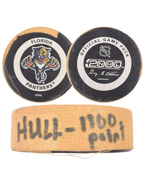 Brett Hulls 1999-2000 Dallas Stars "1100th NHL Career Point" Milestone Puck with His Signed LOA