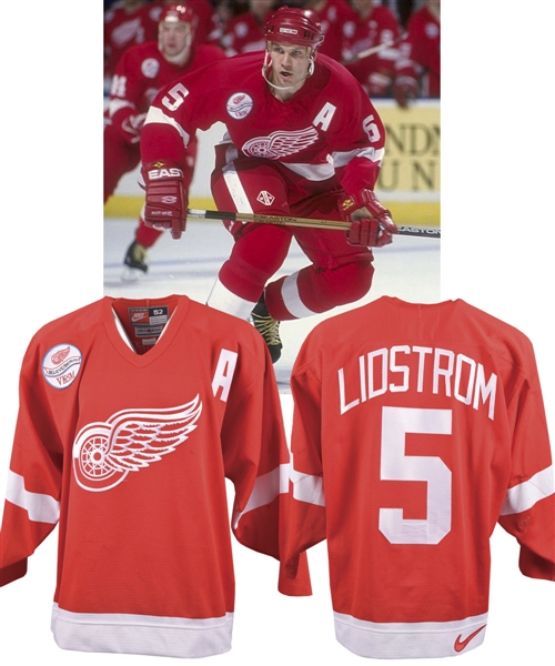 Nicklas Lidstroms 1997-98 Detroit Red Wings Game-Worn Alternate Captains Jersey - VK&SM Patch! - Team Repairs! - Photo-Matched!
