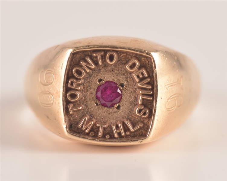 Toronto Devils 1990-91 M.T.H.L. 10K Gold Ring and Mississauga Blackhawks 1991-92 Midget AAA All Ontario Champions 10K Gold Ring