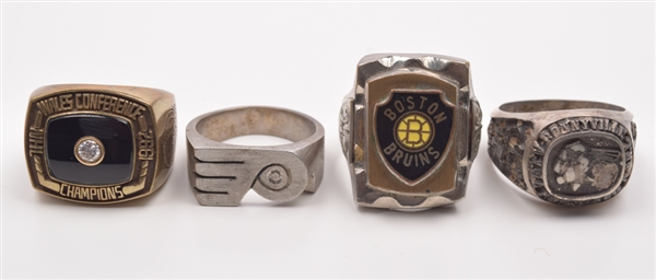 Collection of 14 Hockey Rings Including Vintage Boston Bruins and Philadelphia Flyers Rings