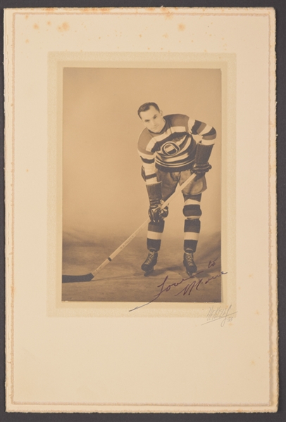 Nick Wasnies 1933-34 Ottawa Senators Dedicated Photo to His Wife