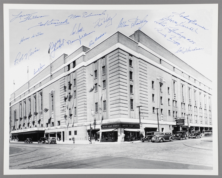 Maple Leaf Gardens Photo Signed by 17 Former Toronto Maple Leafs Players with LOA (16" x 20")