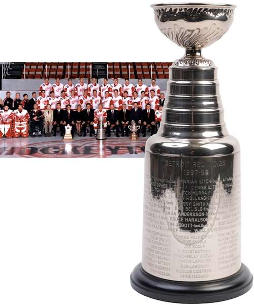 Detroit Red Wings 1997-98 Stanley Cup Championship Trophy (13”) 