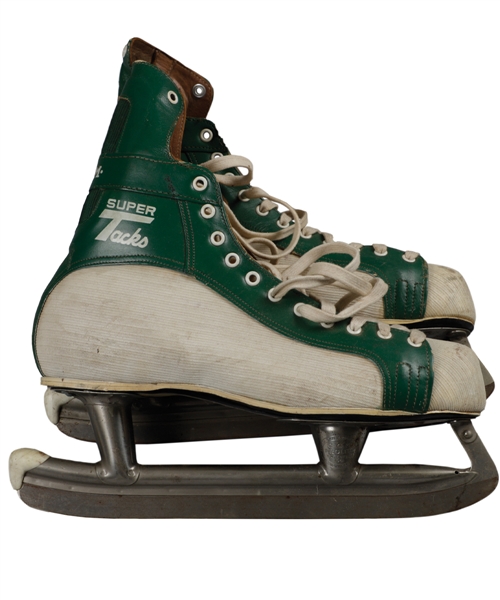 California Golden Seals Circa 1972-73 Green and White CCM Super Tacks Game-Used Skates from Don Simmons Personal Collection with Family LOA