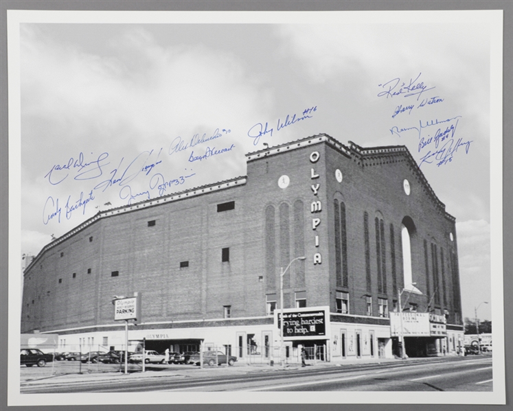 Detroit Olympia Photo Signed by 12 Former Detroit Red Wings Players with LOA (16" x 20")